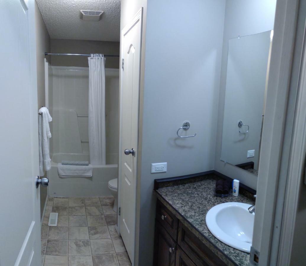 Campbell'S Accommodations Gull Lake Εξωτερικό φωτογραφία